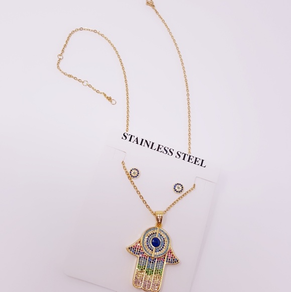 Gold Necklace Set - Picture 4 of 7